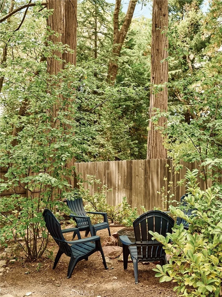 Photo of 255 Hemlock