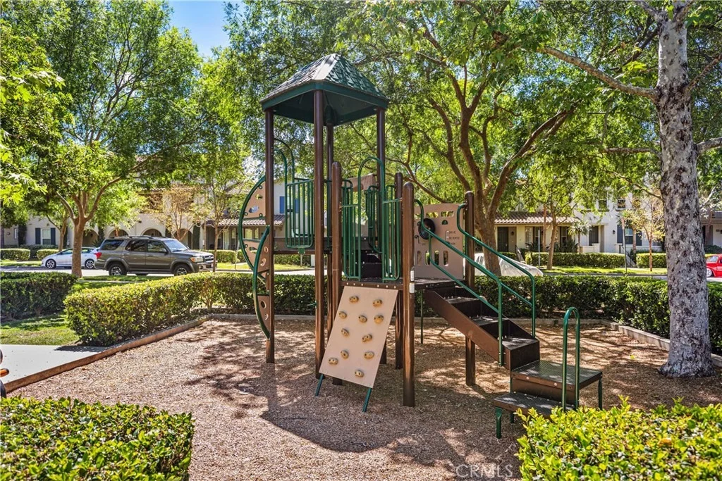 Photo of 229 Dewdrop