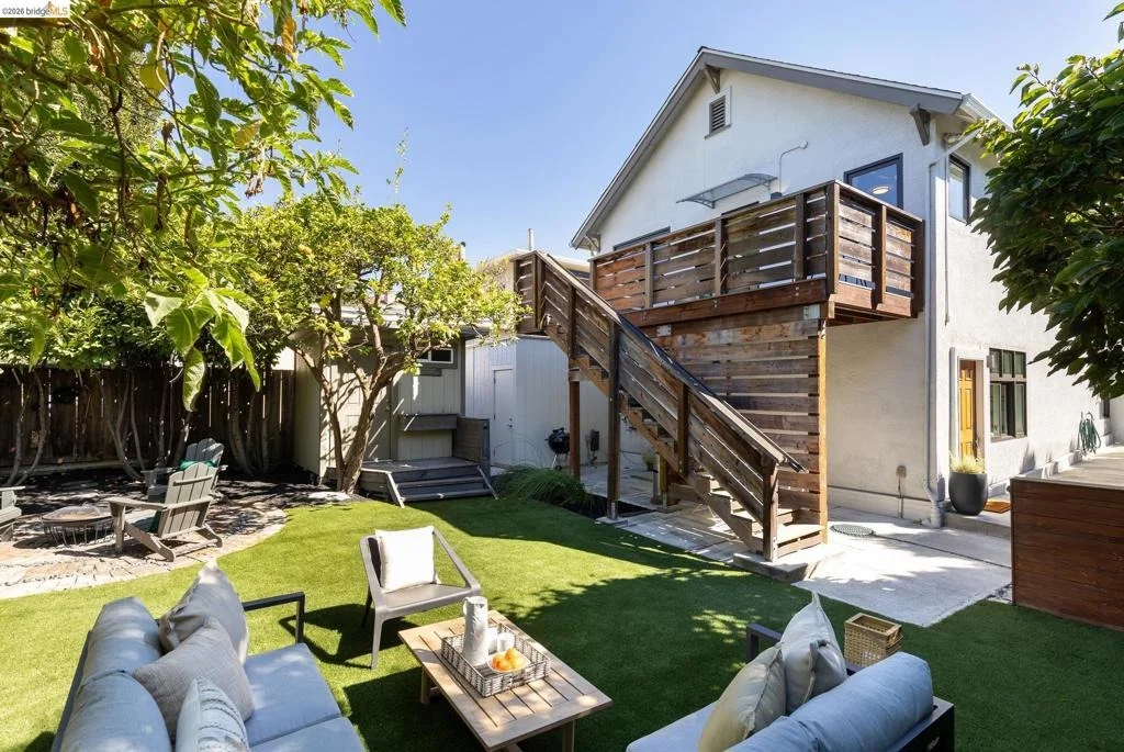 Photo of 5377 Bryant Ave