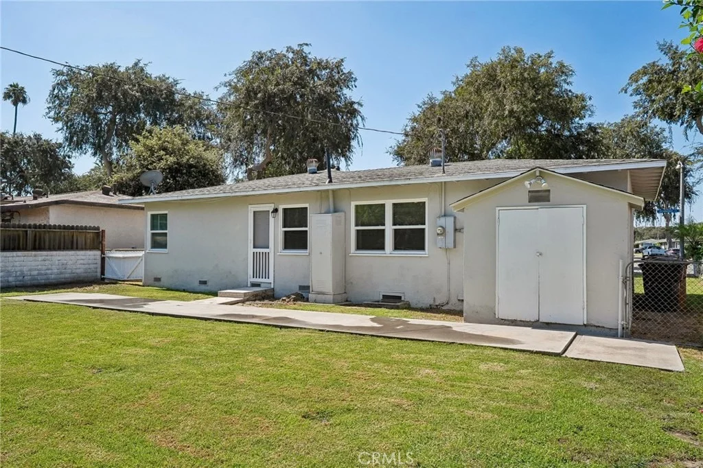 Photo of 1737 W Jacaranda