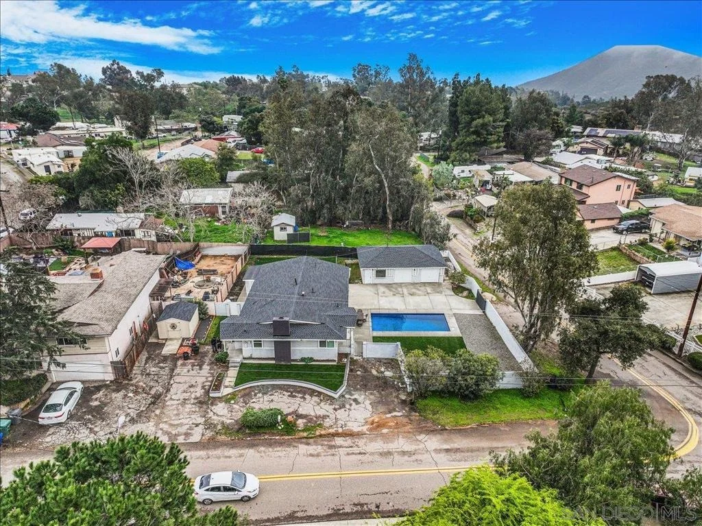 Photo of 2408 Suncrest Blvd