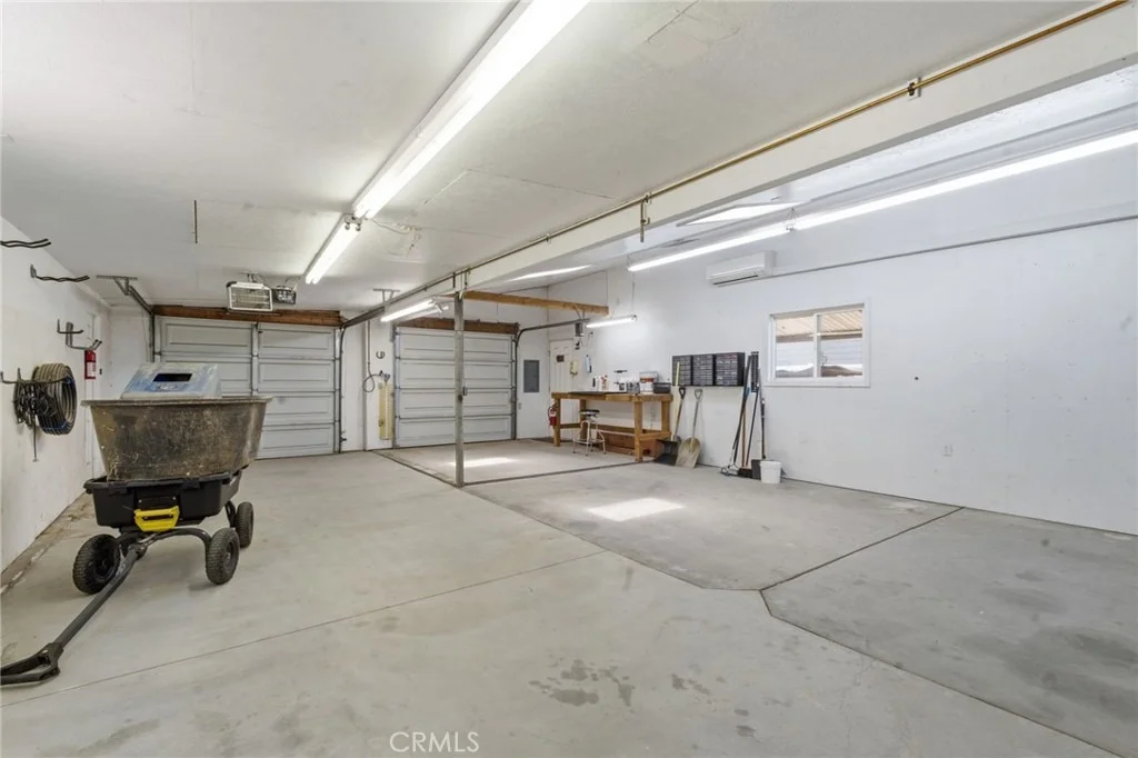 Photo of 4028 Center