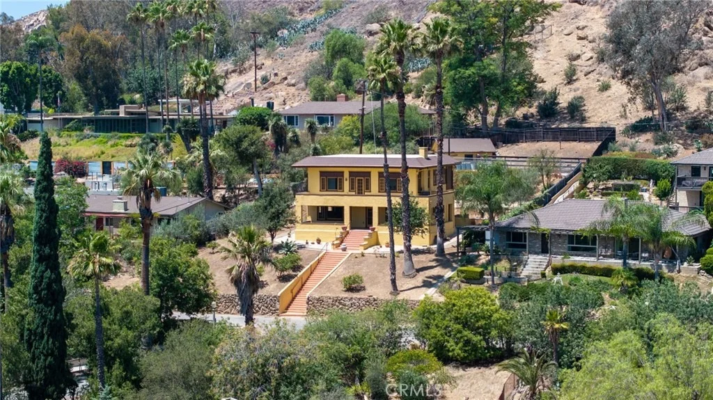 Photo of 3811 Mount Rubidoux