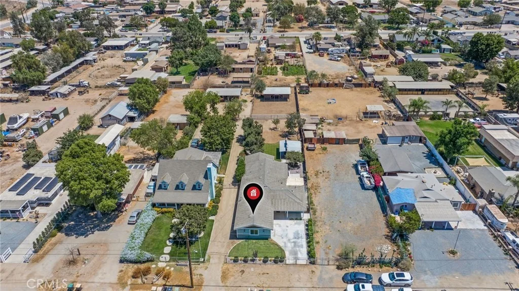 Photo of 4623 Center Avenue