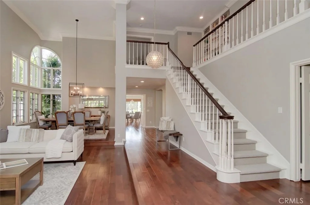 Photo of 6 Fairmont
