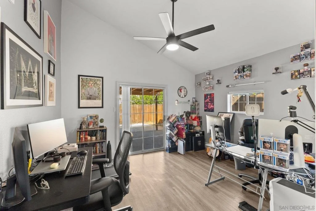 Photo of 9618 Date St