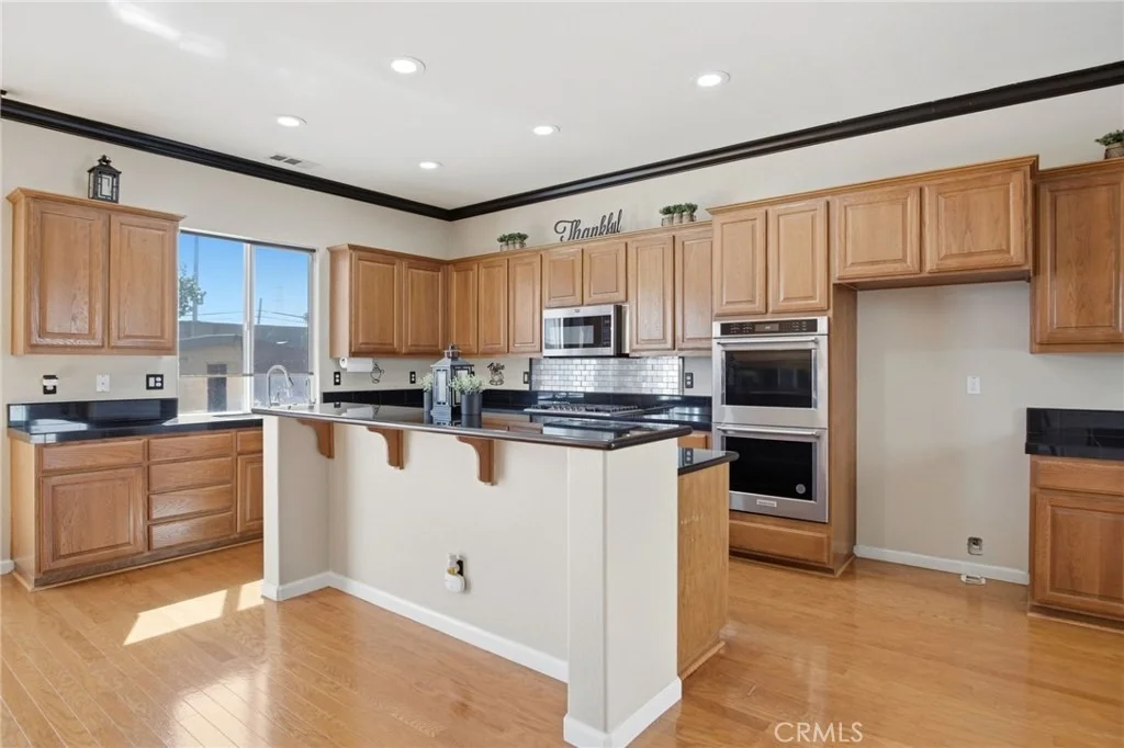 Photo of 4822 Durant