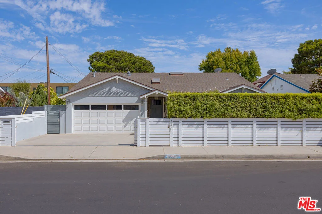 Photo of 1308 Vienna Way