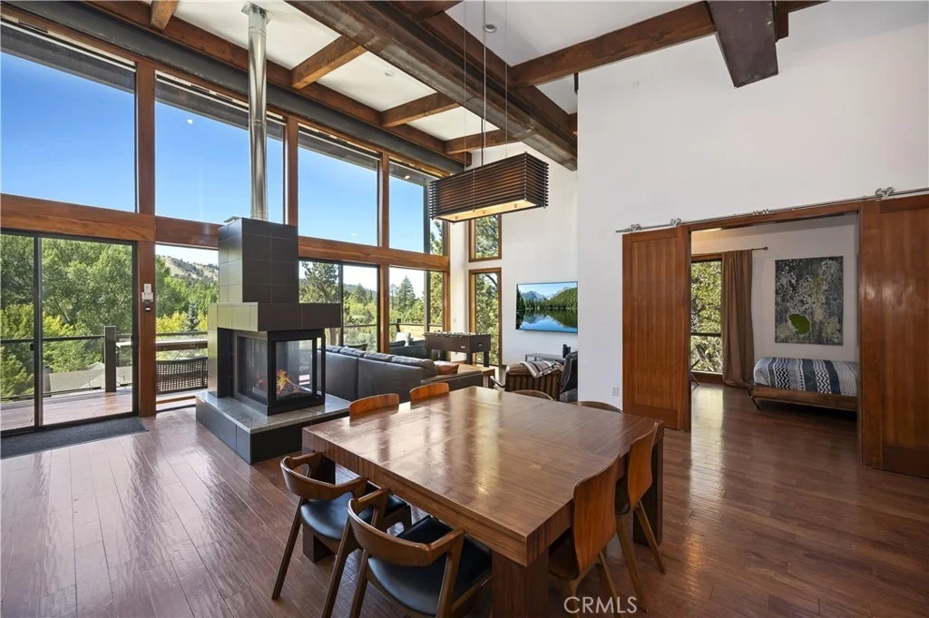 Photo of 43669 Ridge Crest