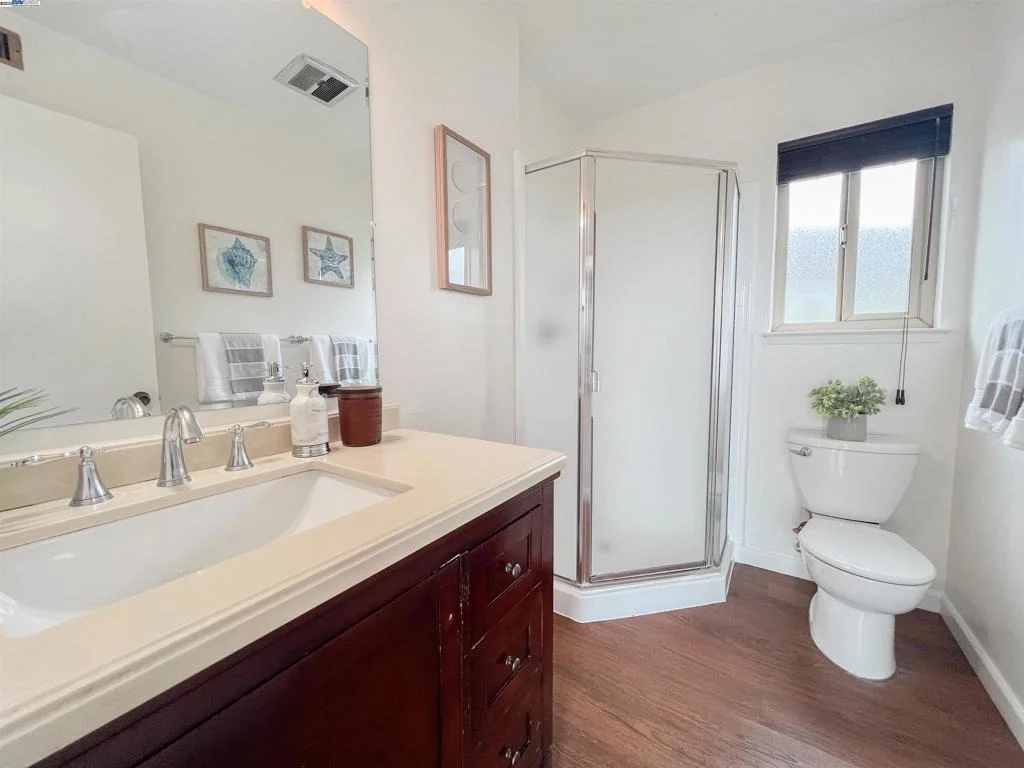 Photo of 1444 Walnut St