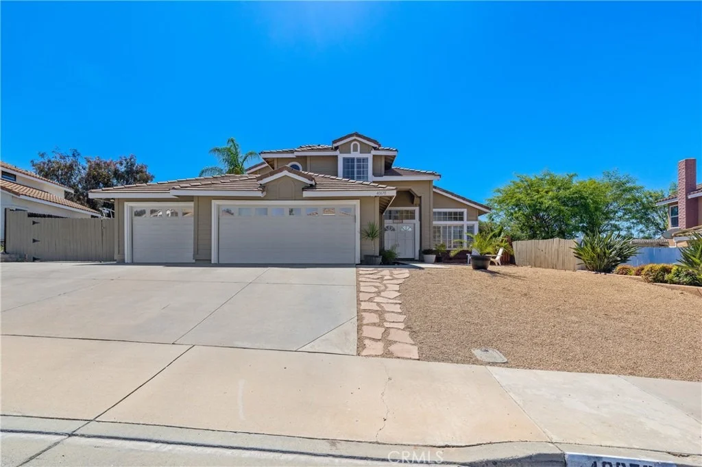 Photo of 40678 Alondra
