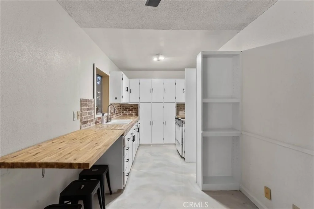 Photo of 24868 Edelweiss Drive