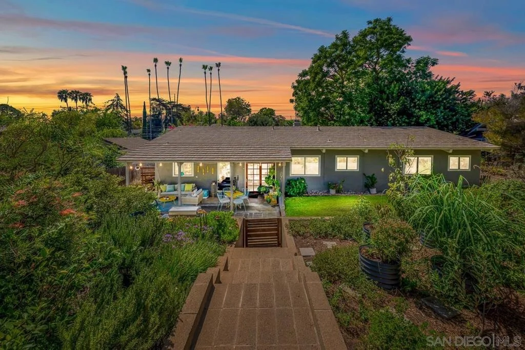Photo of 2208 Sunset Drive