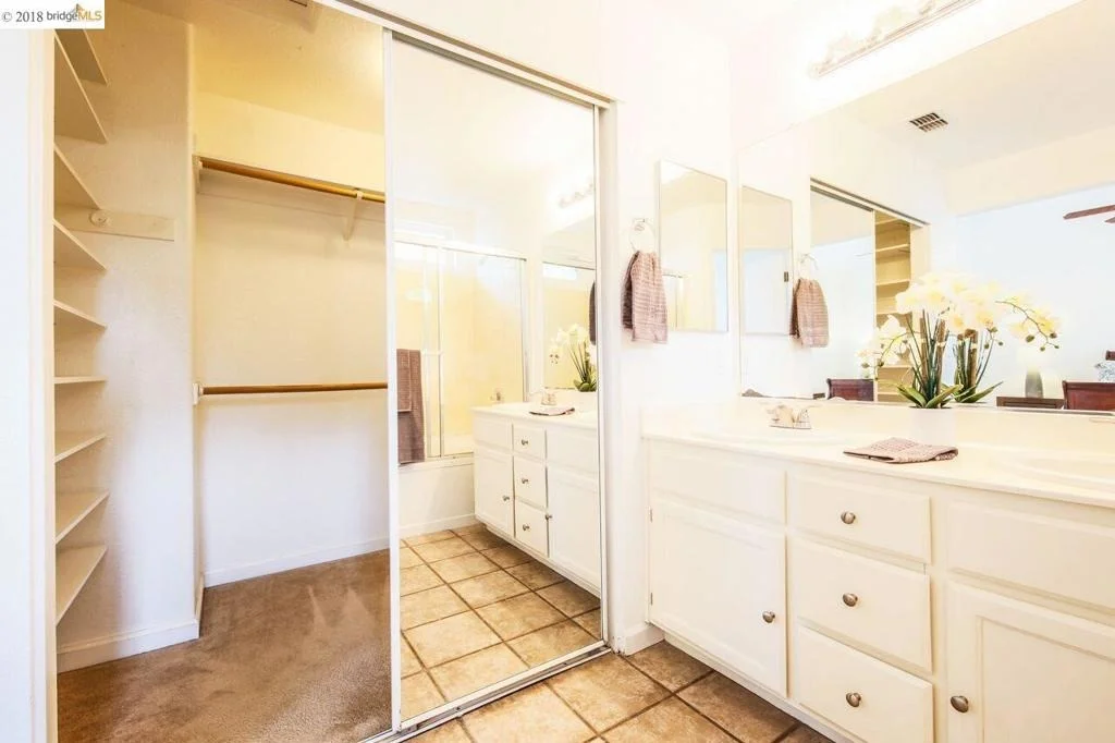 Photo of 1828 Shadowcliff Way
