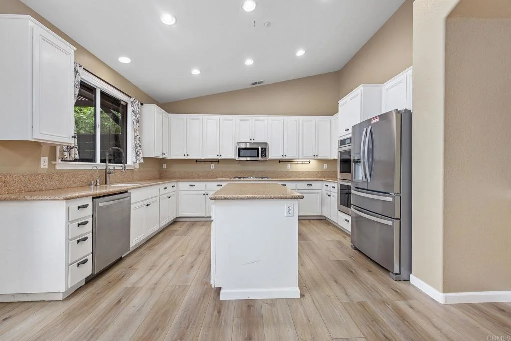 Photo of 23560 Green Glen