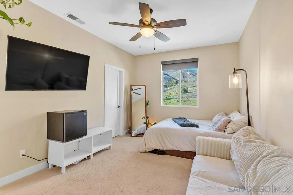 Photo of 10224 Noble Way