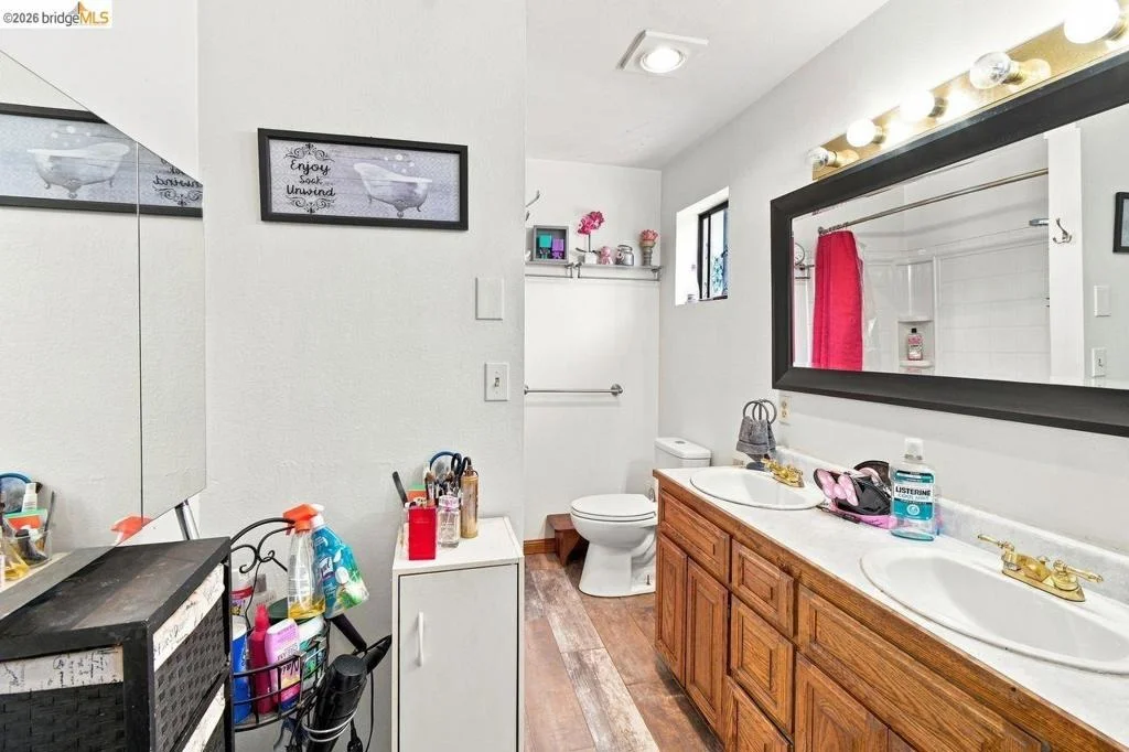 Photo of 209 Fleming Ave