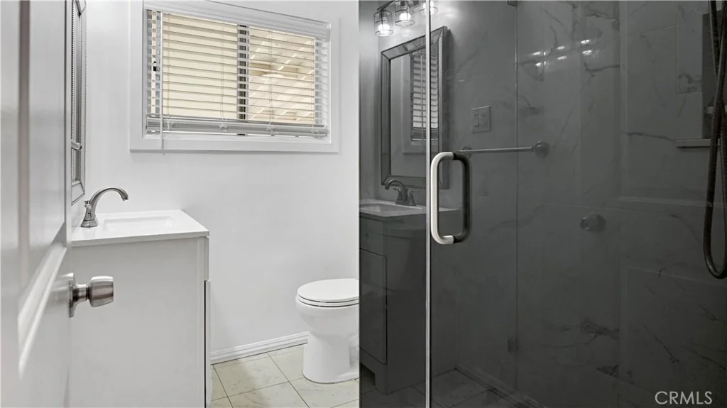 Photo of 9714 Paramount