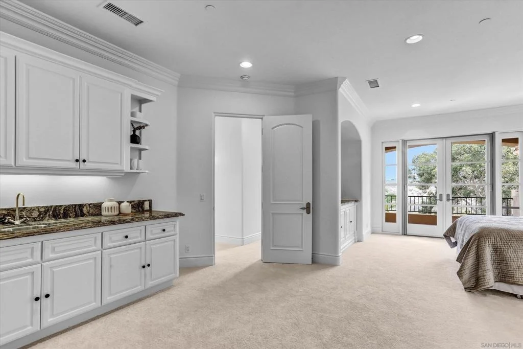 Photo of 6102 Avenida Alteras