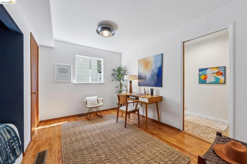 Photo of 1010 Keeler Ave