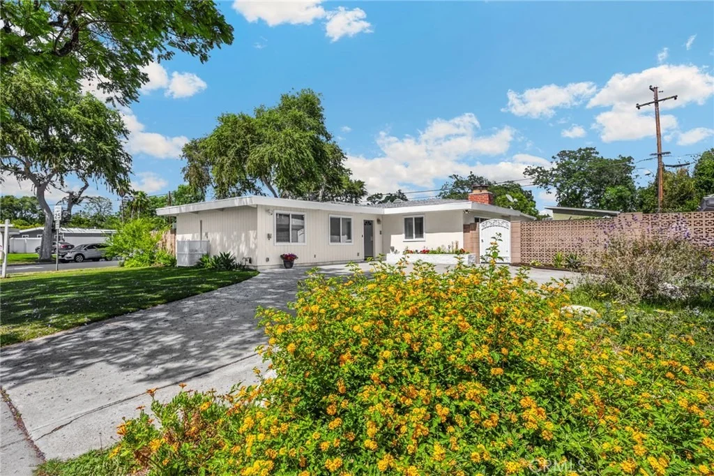 Photo of 1012 Maertin Lane