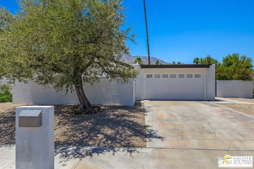 Photo of 541 N Cantera Circle