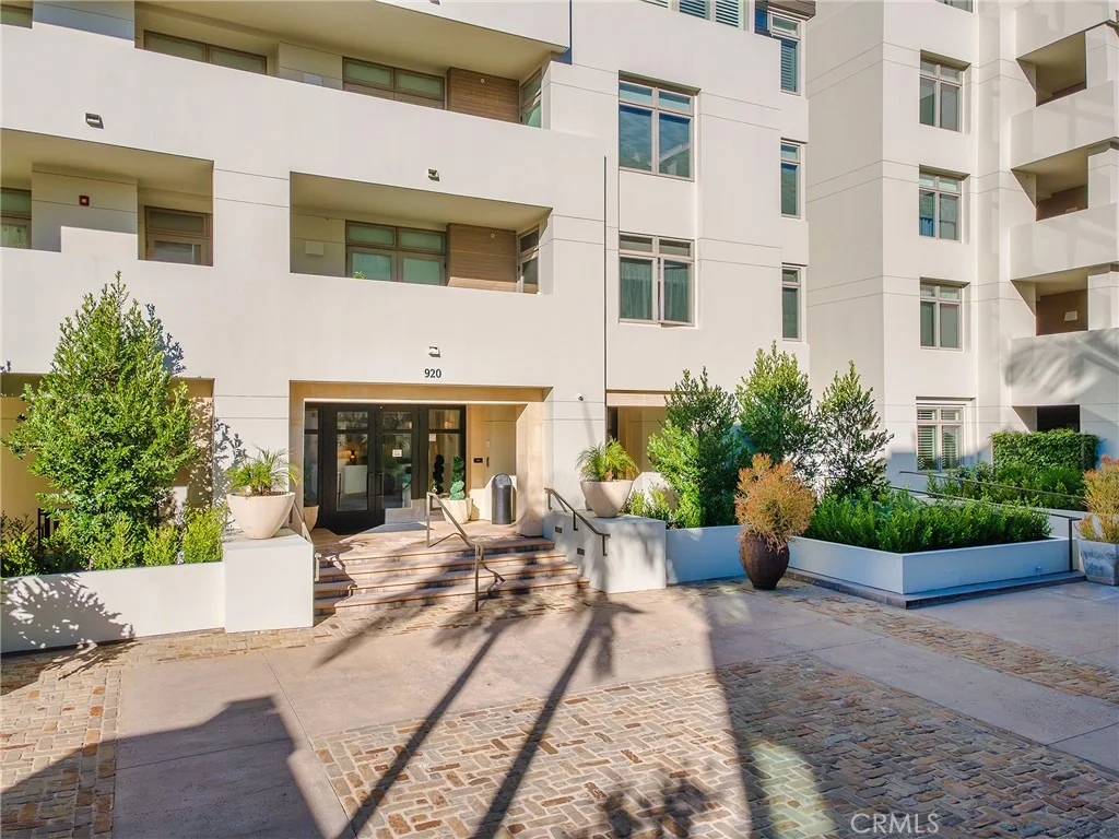 Photo of Unit 213 at 920 Granite Drive