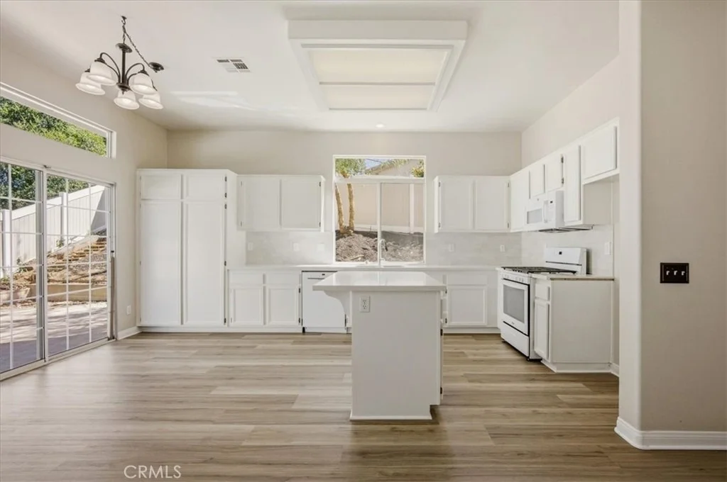 Photo of 33460 Brushy Hollow