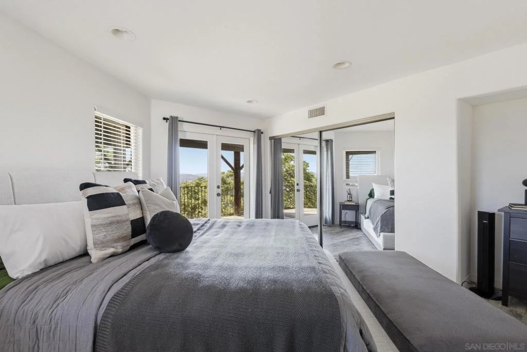 Photo of 931 Sol Vista Glen