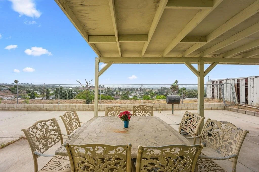 Photo of 656 Flora Dr