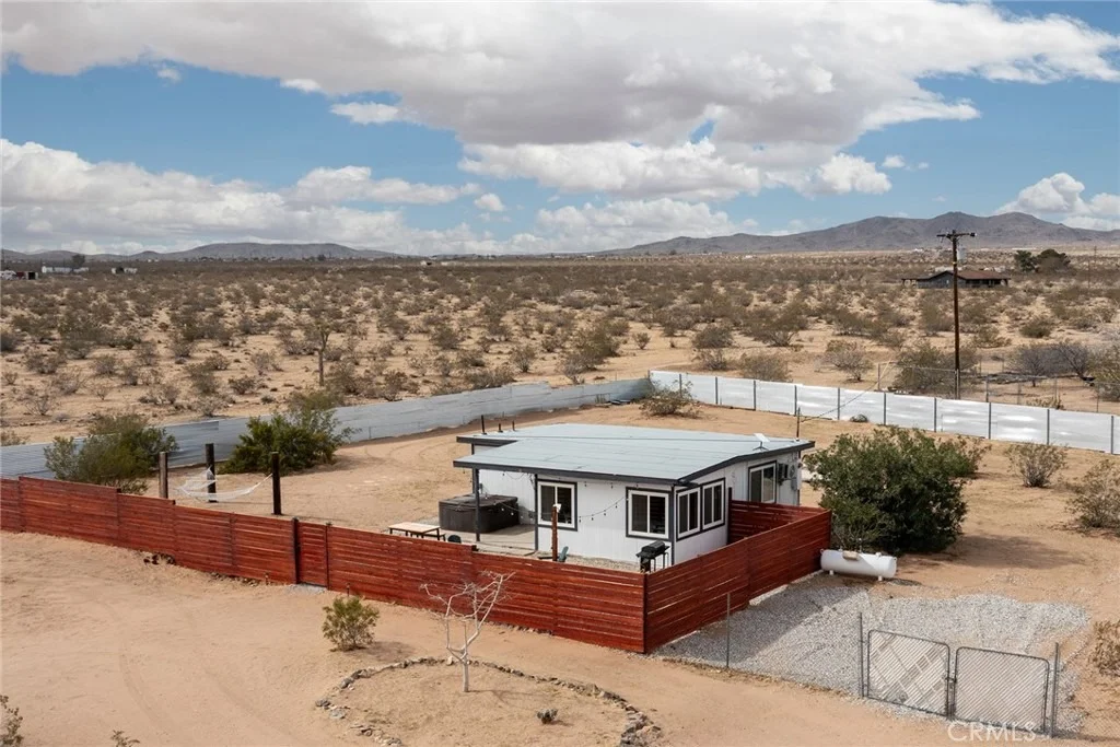 Photo of 877 Phillips Road
