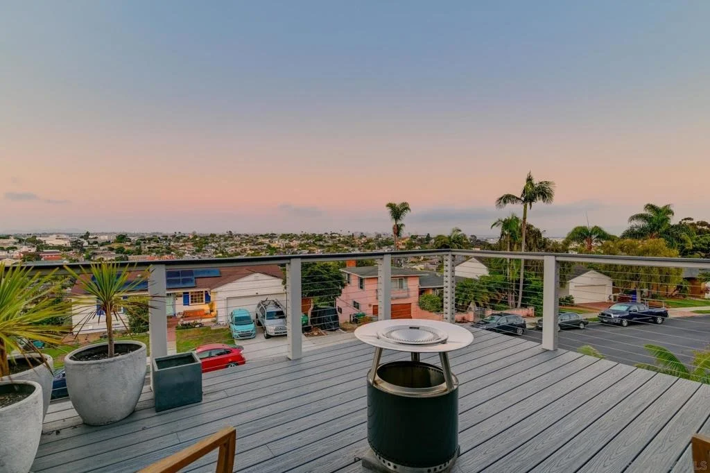 Photo of 3958 La Cresta