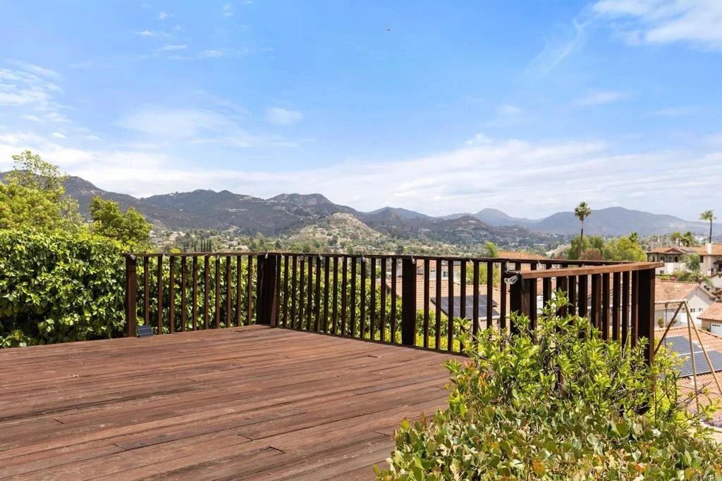 Photo of 1573 Villa Crest Drive