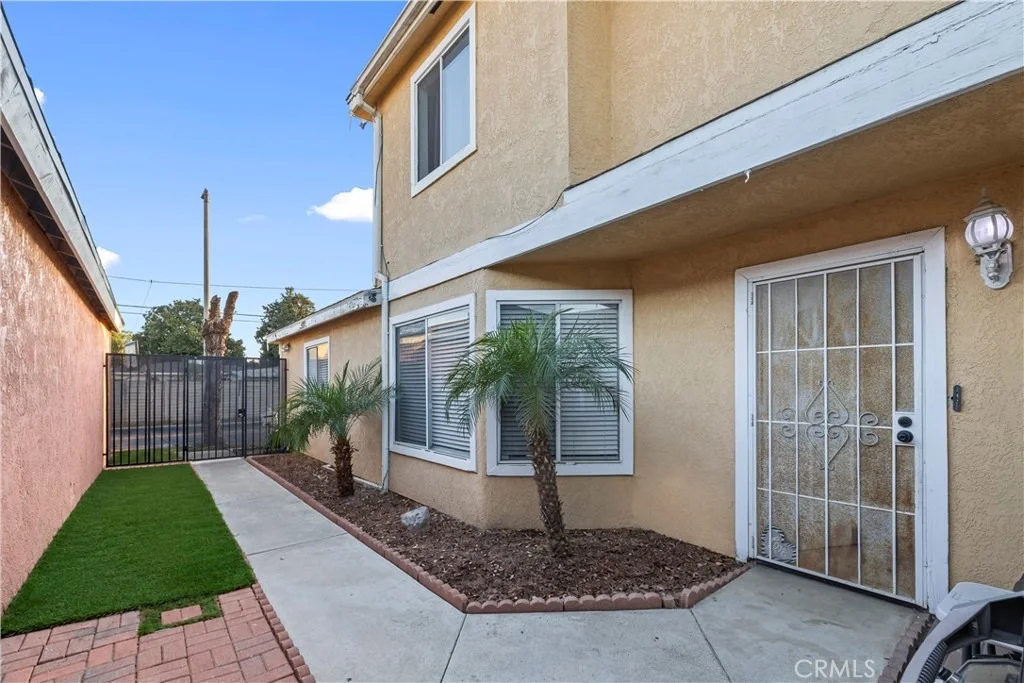 Photo of 213 Orleans Way