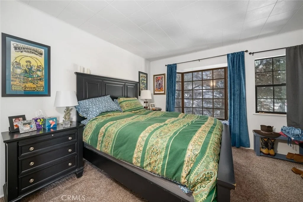 Photo of 1799 Saint Thomas Avenue