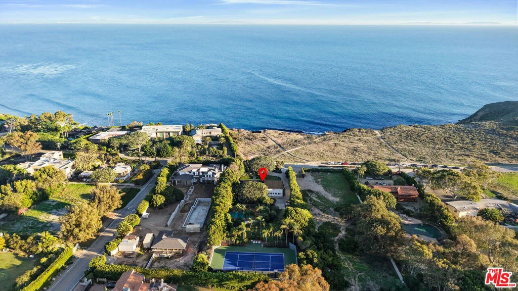 Photo of 29225 Cliffside Drive