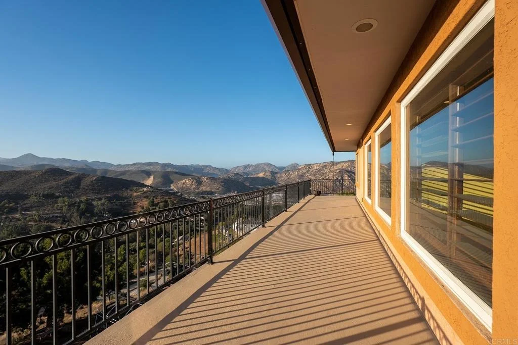 Photo of 11687 VALLE VISTA RD