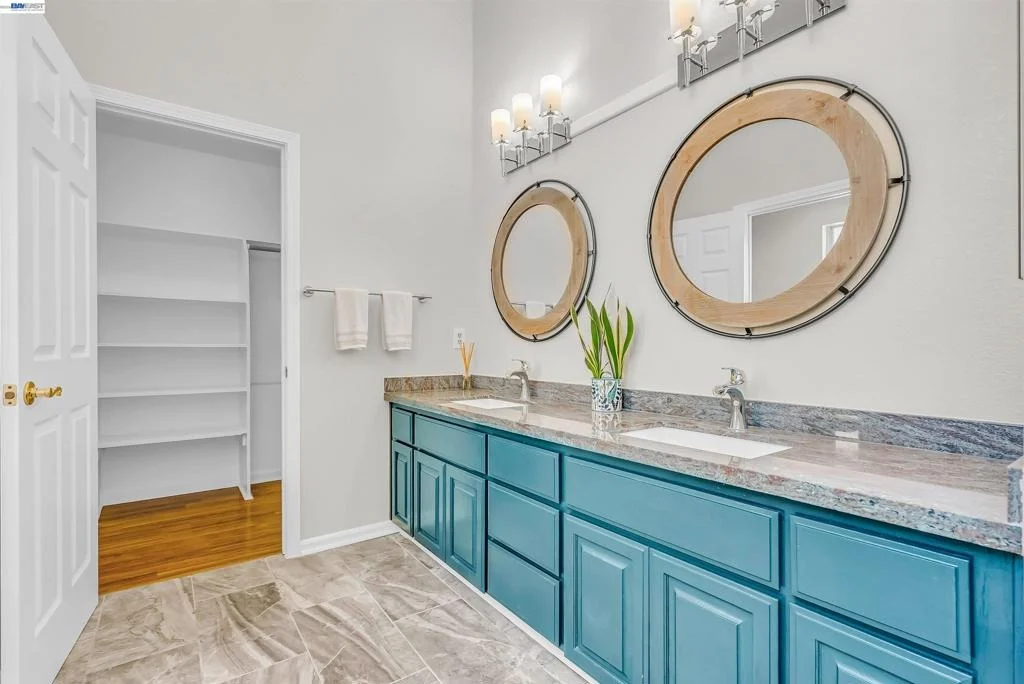 Photo of 23661 Glenbrook Lane