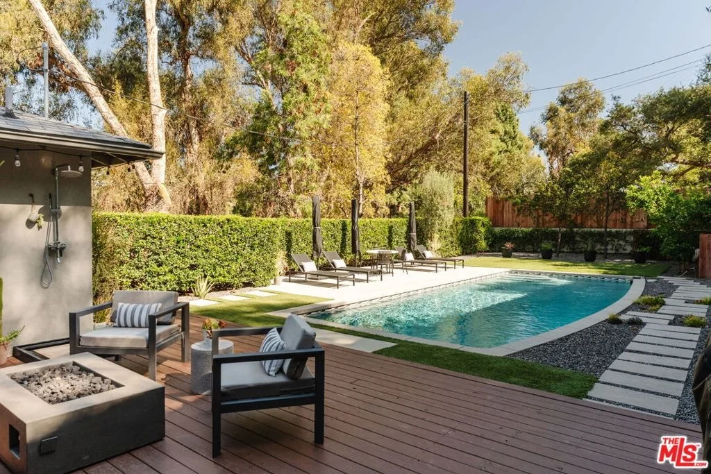 Photo of 3126 Oakcrest Drive
