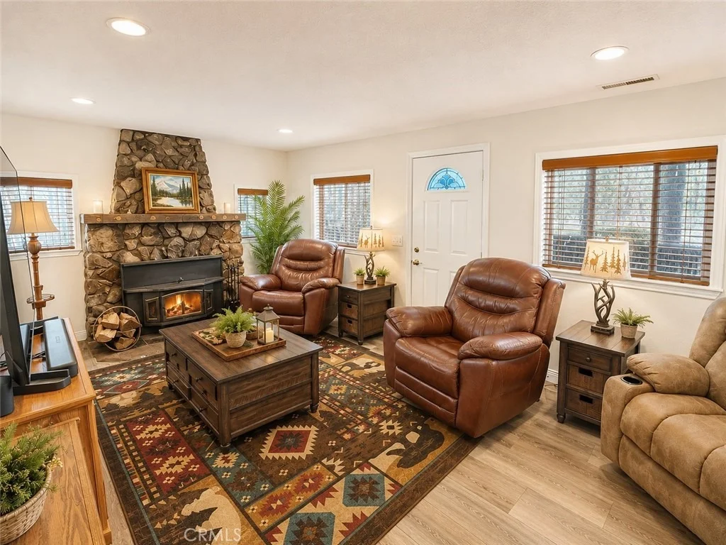 Photo of 39893 Forest Road