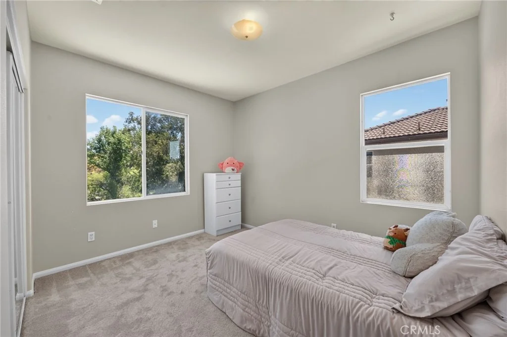 Photo of 2332 Douglaston