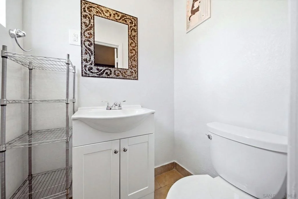 Photo of 8852 Railroad Ave