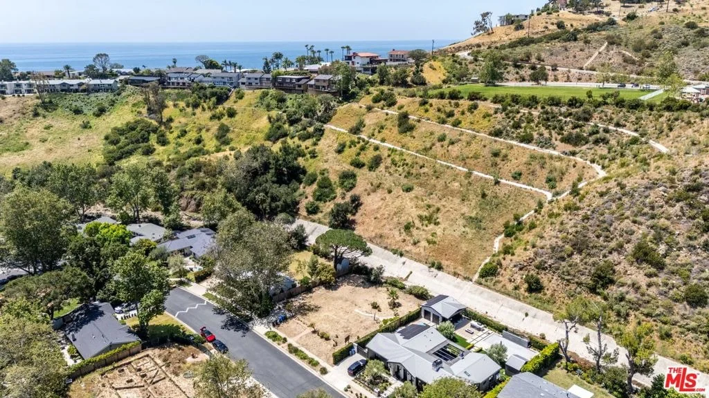Photo of 6035 Paseo Canyon Drive