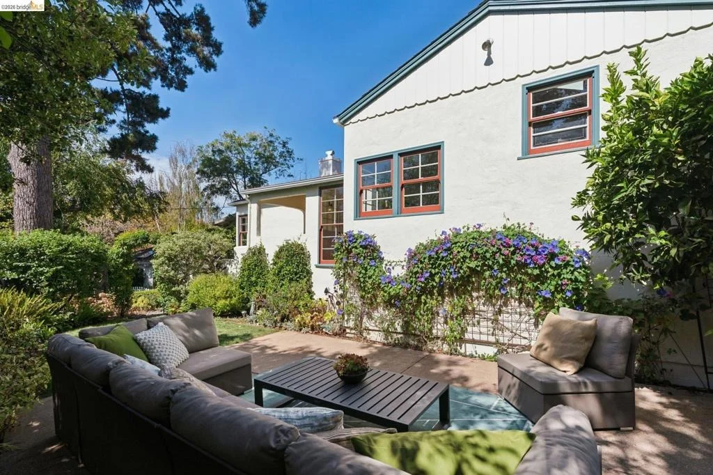Photo of 929 Contra Costa Ave