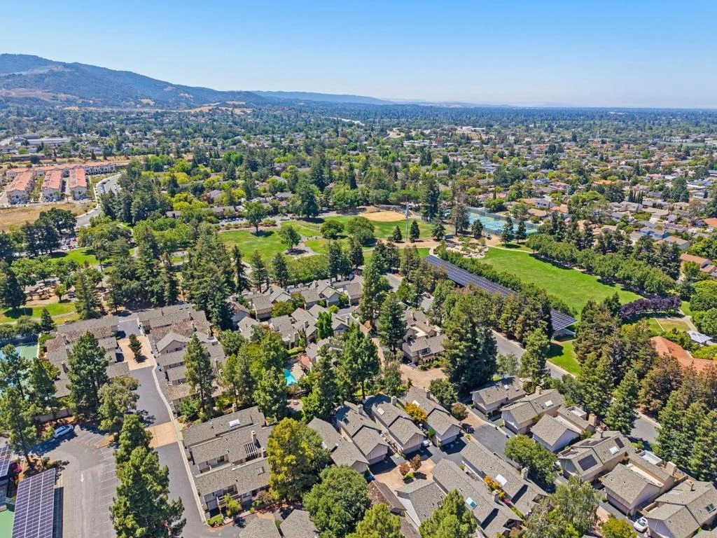 Photo of 10093 Senate Way