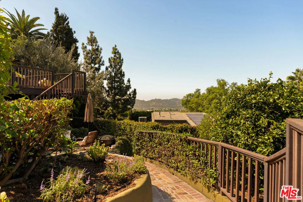 Photo of 2415 Hines Drive