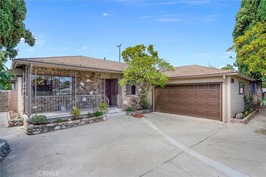 Photo of 12125 Singleton Dr