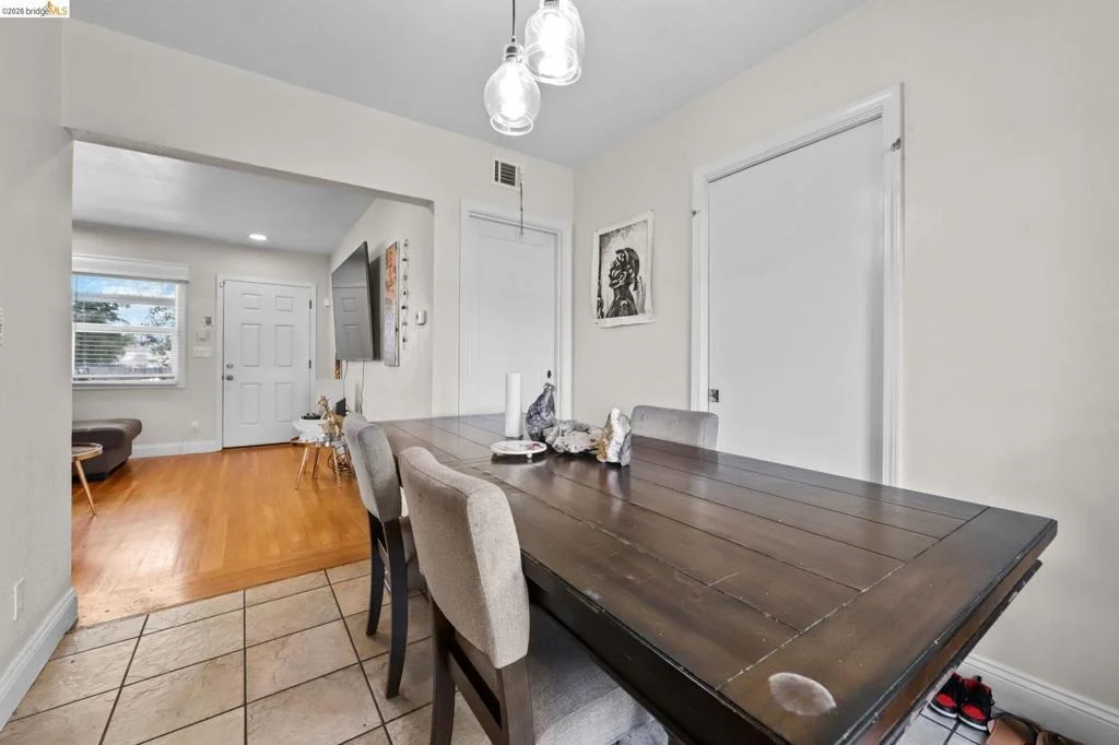 Photo of 104 Foster St