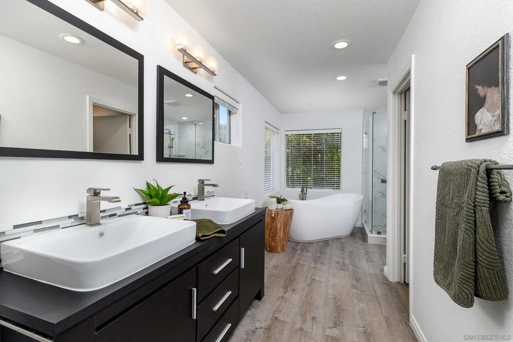 Photo of 1577 Oak Land