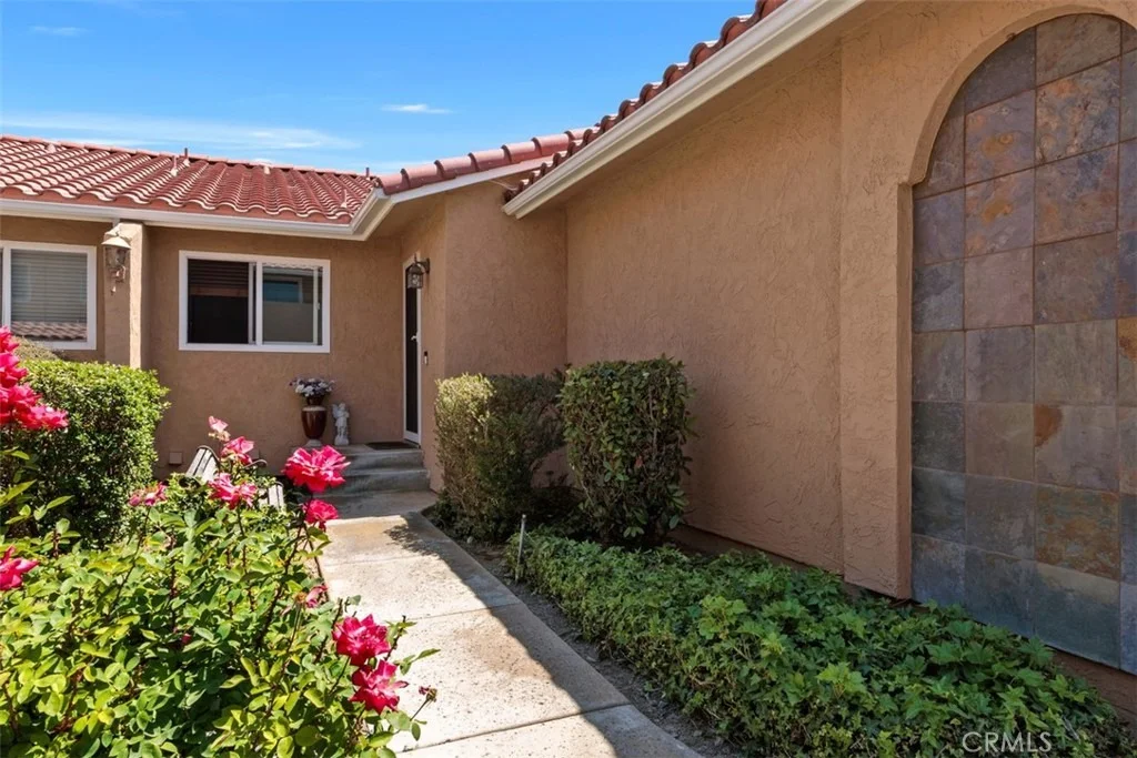 Photo of Unit 13 at 31909 Del Cielo Este